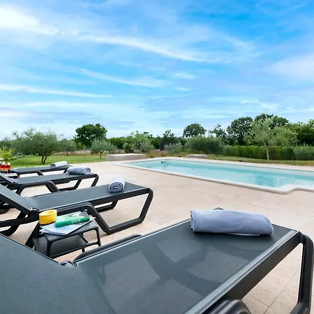 Villa Jolanda